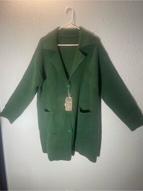 Oversized Dark Green Button-Front Women's Cardigan Jacket with Notch Collar